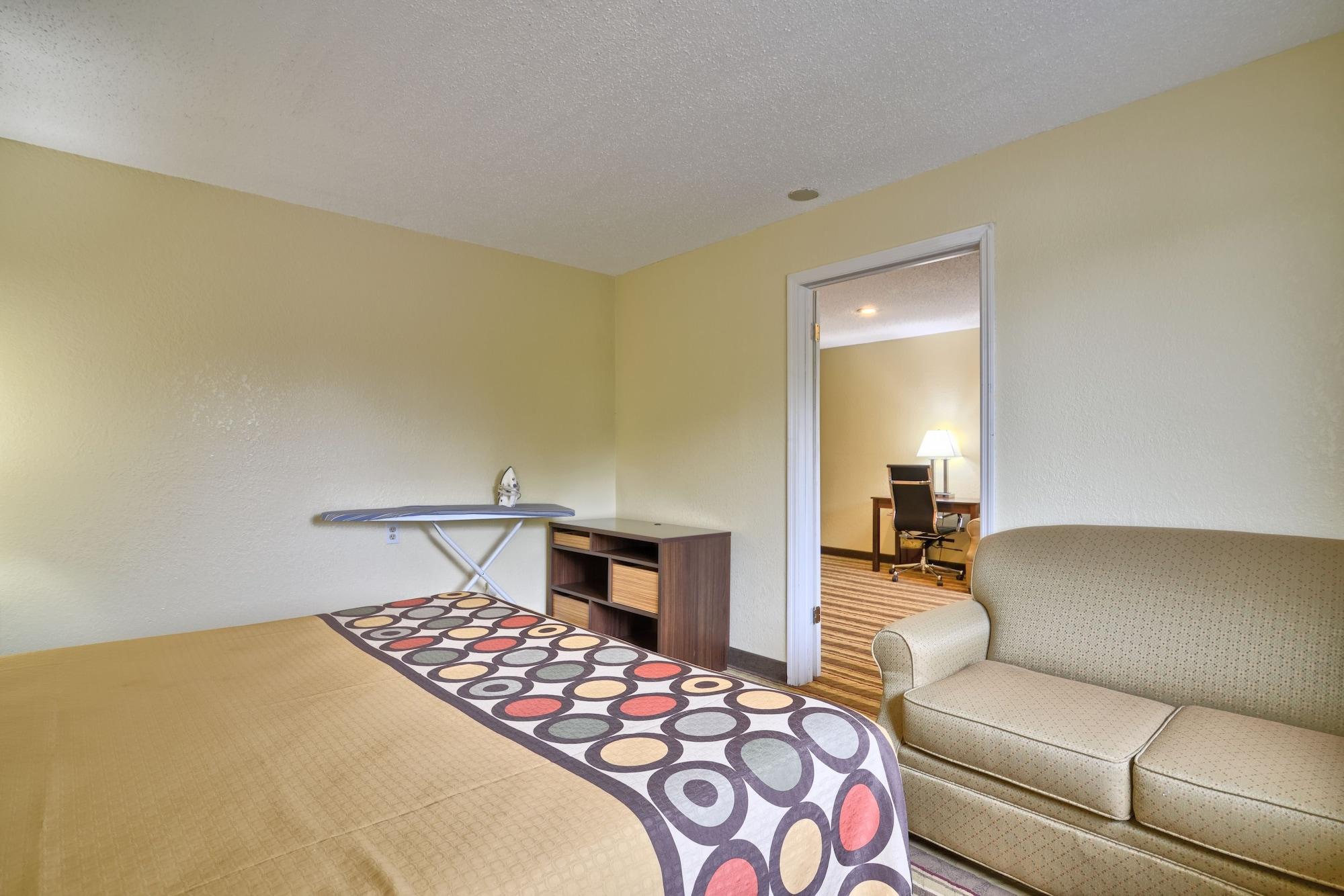 ซูเปอร์ 8 บาย วินด์แฮม แลทแทม - แอลบานี ทรอยแอเรีย Hotel แลแธม ภายนอก รูปภาพ